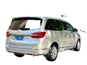 Berline d'affaires ultra-luxe d'occasion 2024, 4.1-6L essence, 400 ch, automatique, L4, conduite à gauche, édition de luxe, 7 places, panoramique - Product Image 3