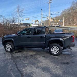 Toyota Tacoma 2024 en Perfecto Estado - Product Image 2