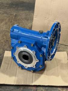 Reductor de tornillo sin fin serie HMRV con 1 año de garantía, 1 año - Product Image 3