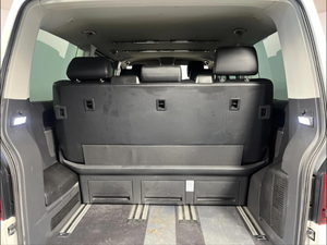 Voiture d'occasion de qualité et abordable, Volkswagen Caravelle T6.1 2.0 BiTDI High-Line Auto 4Motion (146 kW) 2022, conduite à droite - Product Image 4