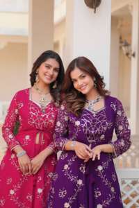 Meilleur Prix Moderne Renard Georgette Lourd 3mm Broderie Travail Lehenga Choli pour Femmes pour Mariages Festivals Indiens Essentiels Soie - Product Image 3