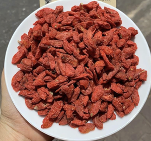 Material de bayas de goji secas de alta calidad elaborado en Vietnam, adecuado para la elaboración de alimentos, infusiones de bebidas y mezclas de cocina. - Product Image 4