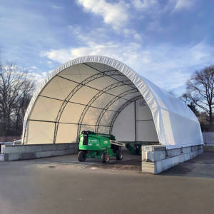 Système de serre en tissu durable Protection contre <span class=keywords><strong>le</strong></span> <span class=keywords><strong>soleil</strong></span> et <span class=keywords><strong>le</strong></span> vent Tunnel de film PE pour l'agriculture Bouclier de pluie de grande taille à faible coût - Product Image 2