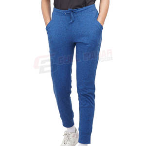 Pantalon de travail décontracté pour femmes avec finition nette et coupe légèrement mince Pantalon décontracté pour femmes de couleur unie - Product Image 1