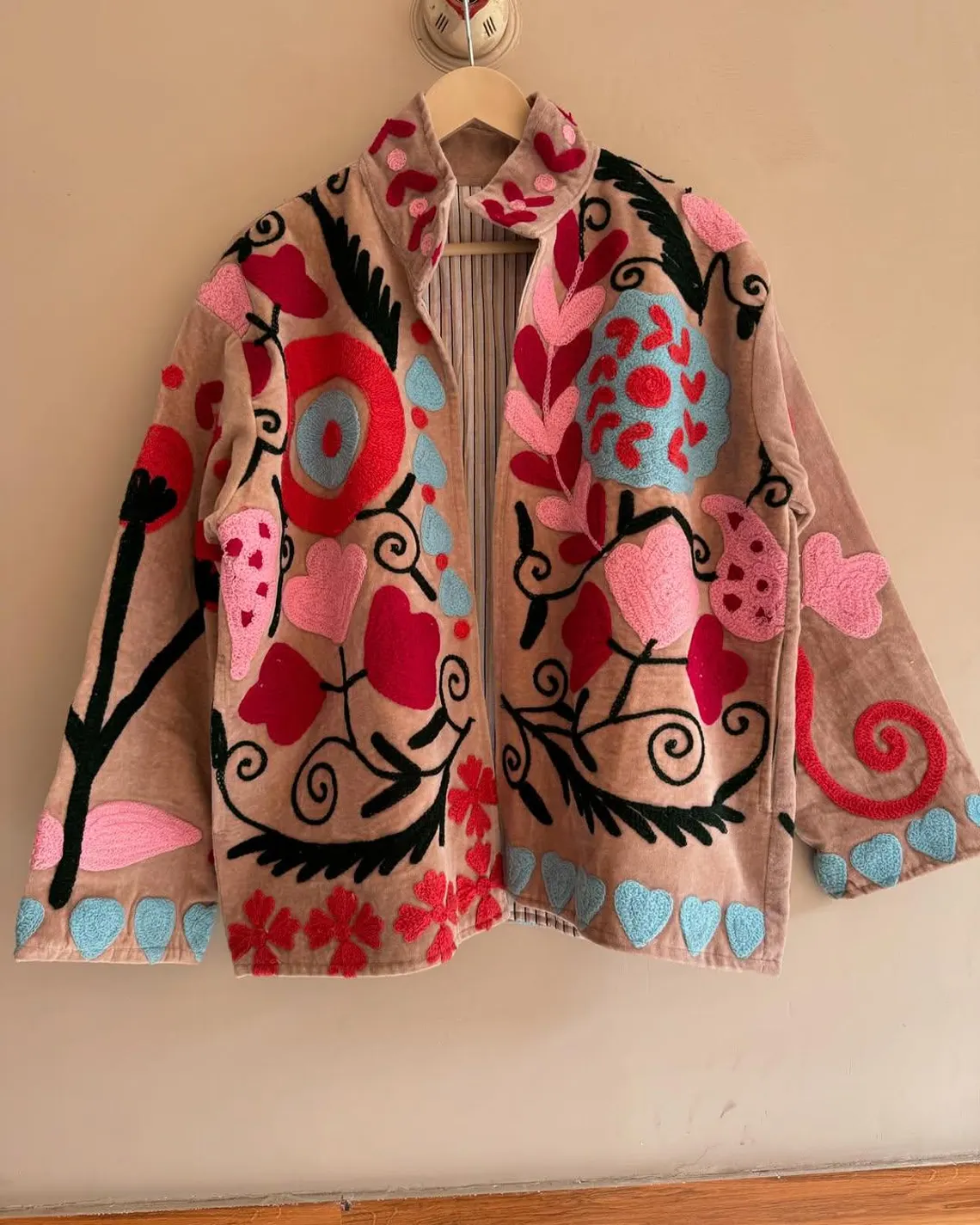 เช่นเดียวกับภาพ