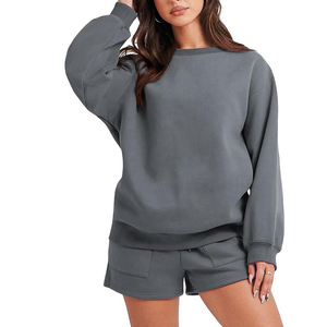Ensemble Sweat-shirt et Short d'Été Personnalisé de Grande Taille pour Femmes, Respirant, Côtes, Polaire à Revers, Col Ras du Cou, Couleur Unie, Style Décontracté avec Logo - Product Image 3