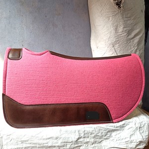 Almohadillas de sillín occidentales de fieltro de lana de Nueva Zelanda rosa claro de 1 \ "Diseño de falda redonda de alta calidad para montar a caballo al por mayor - Product Image 6