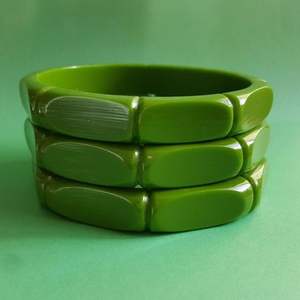 Top Green colour Handmade Vintage Resin Bangle for Beads Design Customized Size with Cheap Price Round Shape for Unique Pieces - Product Image 2