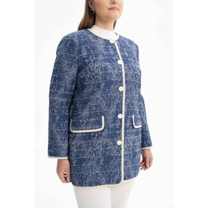 Manteau en tissu gros-grain bleu texturé avec détails boutonnés - Product Image 5