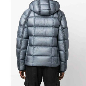 Veste matelassée pour hommes, fabrication en gros en usine, manteau d'hiver épais et chaud de haute qualité pour hommes, manteaux rembourrés décontractés - Product Image 3