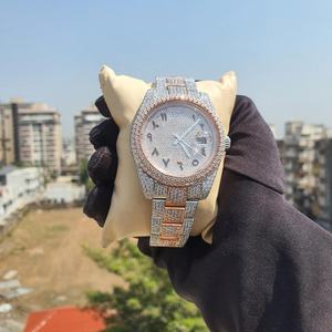 Vente flash Montre en diamant Moissanite VVS1 Acier inoxydable Deux tons Cadran arabe Luxe Cadeau pour homme Direct usine - Product Image 5