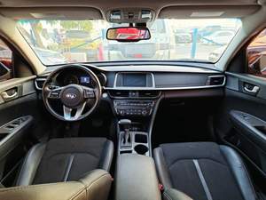 Voiture d'<span class=keywords><strong>occasion</strong></span> économique <span class=keywords><strong>KIA</strong></span> <span class=keywords><strong>OPTIMA</strong></span> SEDAN 2.4L V4 ROUGE 2019, prête à être expédiée dans le monde entier - Product Image 2