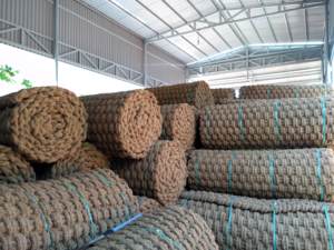 Tapis en fibre de coco du Vietnam avec une structure de fibres solide, surface rugueuse et utilisation durable, proposé au meilleur prix pour l'exportation en gros - Product Image 2