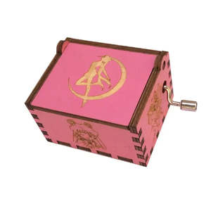 Caja de Música de Madera MDF con Manivela de Sailor Moon, con Forma de Bailarina, Mecanismo de Cuerda y Música en Papel - Product Image 3