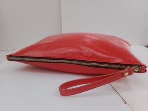 FUNDA PARA TABLET DE CUERO REAL (estampado/en relieve) - Product Image 3