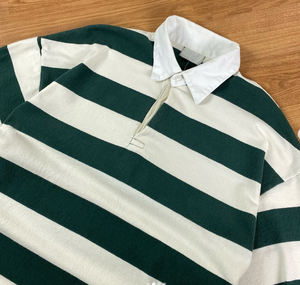 เสื้อโปโลสำหรับผู้ชายเสื้อยืดแขนสั้นลายทางว่างมีกระดุมผ้าฝ้ายงาน OEM ตามสั่ง - Product Image 6