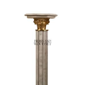 Pedestal octogonal de mármol blanco de lujo con capitel de latón corintio - Product Image 3