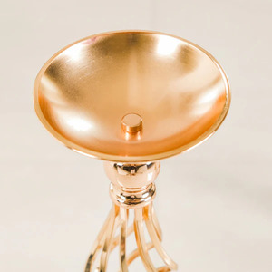 Vente chaude à la main Design 3 pièces pilier bougeoir ensemble finition or brillant métal T lumière support usage domestique modèle centres de table - Product Image 3