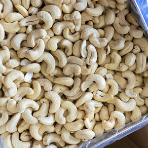 Vente en gros W180 W240 W320 Lwp Ws SK Noix de cajou Kaju et Badam du Vietnam Prix bas Santigo - Product Image 1