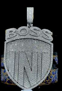 Moissanite Iced out Two Tone Khanda Pendant en adornado con diamantes VVS, Sikh Religious Pendant Style 925 Sterling Silver - Product Image 4