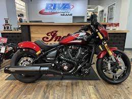 NUEVA Motocicleta IndiIan 2025 MÁS VENDIDA, 101 Scout, Rojo Atardecer Metálico con Gráficos - Product Image 3