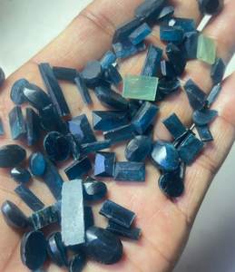 Piedra preciosa de cianita Natural de múltiples formas Unisex bellamente hecha a mano 5-25mm tallado aproximado tamaño libre para joyería Unisex increíble - Product Image 1