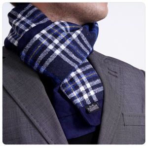 Exclusivo Chal de Lana Tejido de Doble Cara con Patrón Cuadrado a Cuadros Taratar Azul Marino y Amarillo de Invierno de Turquía - Product Image 1