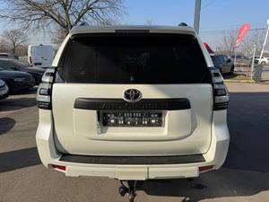 TOYOTA LAND CRUISER NUEVO/USADO, 3.0L DIÉSEL, Transmisión Automática, COLOR BLANCO, SUV, 150KW - 204HP - Product Image 6