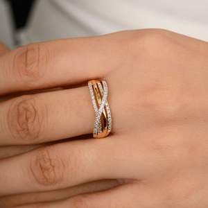 แหวนหมั้นเพชรครอสโอเวอร์แท้100% แท้18K สีเหลืองทองดีไซน์หรูสำหรับงานแต่งงาน - Product Image 4