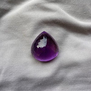 Gema de Amatista en Forma de Corazón de 19.02 Quilates AA-1939 de Mehrajudin Gems, con Certificación de Terceros - El Centro de Atención Perfecto para Su Próxima Joya - Product Image 2