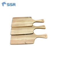 Planche à découper rectangulaire en bois d'acacia avec poignée épaisseur 18 MM utilisation pour servir/charcuterie/planche à fromage prix de gros