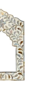 Espejo de pared con Incrustaciones de nácar hecho a mano artesanal elegante declaración de lujo para sala de estar y dormitorio - Product Image 3