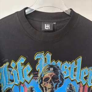 Camiseta Negra para Hombre con Estampado de Calavera Life Hustlers, Manga Corta, Estilo Urbano, Cuello Redondo, Algodón Jersey, Corte Regular - Product Image 4