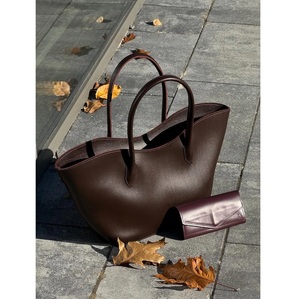 Sac à main en cuir vintage le plus vendu Sac à main en cuir pleine fleur pour femme avec plusieurs compartiments disponibles au prix d'exportation - Product Image 1