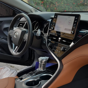 2024 To yo ta C a m r y XLE V6 Luxury AWD Auto W Asientos de cuero R17 Neumáticos 4L Turbo Motor y cámara trasera - Product Image 3