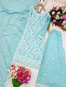 Dernier Designer Pure Chinnon Soie Avec Broderie Lourde Fil De Coton Travail Palazzo Suit Par FabZone - Product Image 5