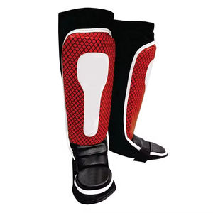 Protège-tibias en cuir pour Muay Thai, Boxe, MMA, Kickboxing, avec logo personnalisé, fermeture auto-agrippante légère, protection de base NAMZA - Product Image 4