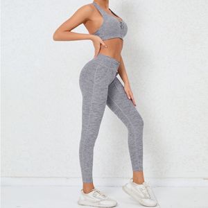 Conjunto de yoga ajustado sexy para mujer Sujetador deportivo para correr de secado rápido Leggings Equipo de fitness - Product Image 1