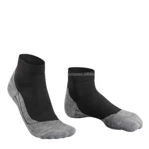 Calcetines Deportivos de Algodón Gris para Hombre, Calcetines de Alto Rendimiento para Correr y Ciclismo, Calcetines Personalizados con Bordado, Antideslizantes en la Parte Inferior para Invierno - Product Image 2