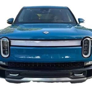 R1T 2024 Usado en Buenas Condiciones, Volante a la Izquierda, Asientos de Cuero, Automático, Portaequipajes de Aluminio R17, Cámara Trasera - Product Image 1