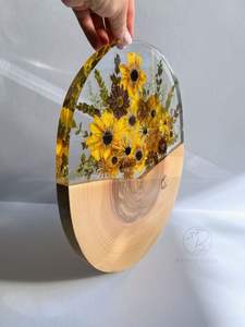 Planche à découper en bois d'acacia et de manguier artisanale avec des tailles personnalisées conçues pour une utilisation élégante à la maison et à l'hôtel Planche à fromage en résine - Product Image 3