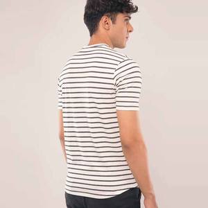 T-shirt décontracté à rayures et à manches courtes et col rond pour hommes - Product Image 2