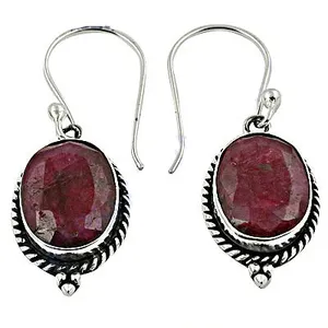 Pendientes de Rubí en Plata 925, Joyería Clásica para Mujer, Uso Diario - Product Image 1
