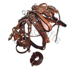 ชุดสายรัดสำหรับขับรถม้าหนังสีน้ำตาลและธรรมชาติสามโทนสำหรับรถเข็นหรือรถม้าหนึ่งตัว - Product Image 2