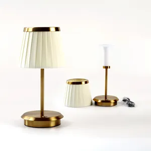 Preço por atacado Estilo Moderno Cordless Restaurante Desk Lamp USB Recarregável Cabeceira Led Toque Bedside Table Lamps