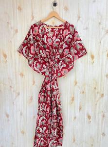 Caftan en coton indien à fleurs rouges Long Boho Caftan Unisexe Beach Cover-Up Maternité Midi Vêtements de nuit Casual Wear Taille naturelle - Product Image 2