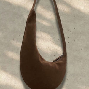 Bolso de Hombro de Cuero sin Asas - Product Image 1