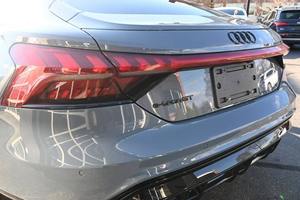 Sedán Eléctrico AWD de Alta Gama Usado 2023 2024, Aceleración Suave, Cabina de Alta Calidad, Tecnología EV Moderna, Suministrado desde Japón - Product Image 4