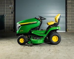 Cortadora de Césped John Deere X370 Usada de Calidad en Venta - Product Image 2