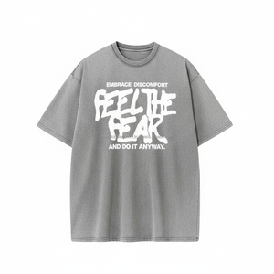 Camiseta Motivacional para Hombre con la Frase "FEEL THE FEAR", Tipografía Audaz, Estilo Urbano, Color Gris, Algodón, Logotipo Personalizado OEM - Product Image 1